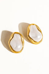 Yasmin  Pearl Round Earrings